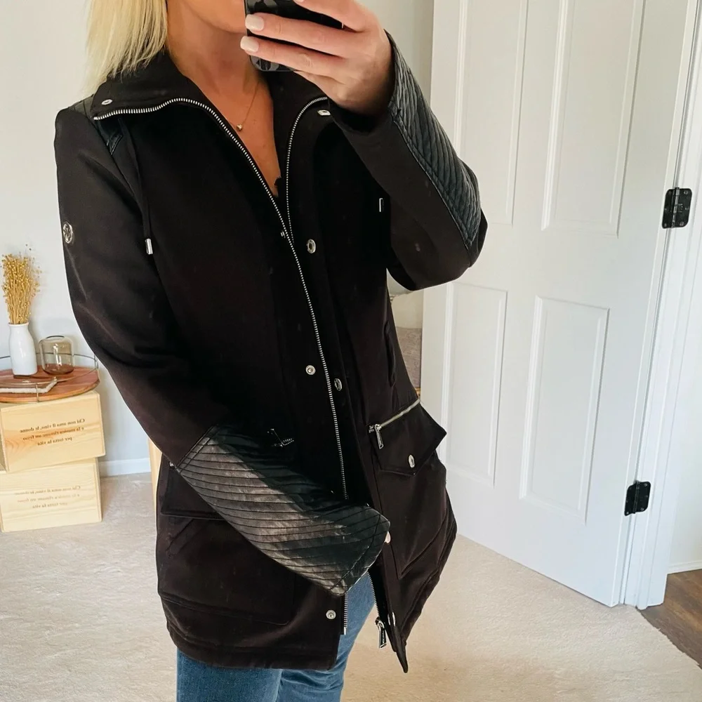 MICHAEL Michael Kors Quilted Sleeve Waterproof Coat Black Size Small - Picture 3 of 7